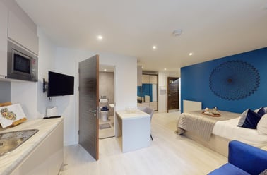 Silver Street, East Reading, Reading - Image 3